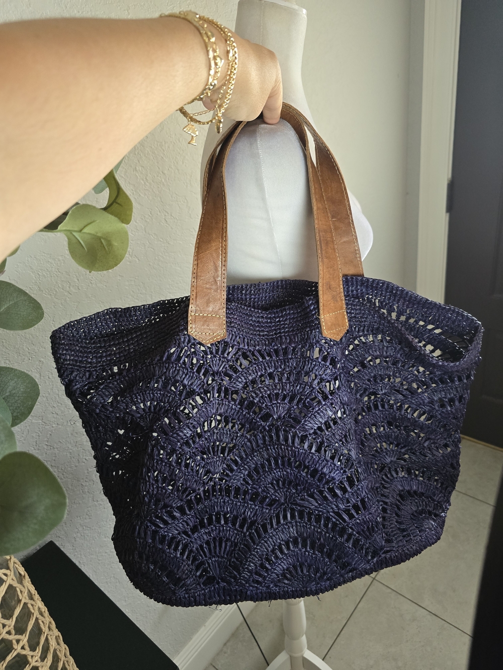 Mar Y Sol Tulum Navy Raffia Tote Handcrafted Crochet Beach Bag - Picture 10 of 10